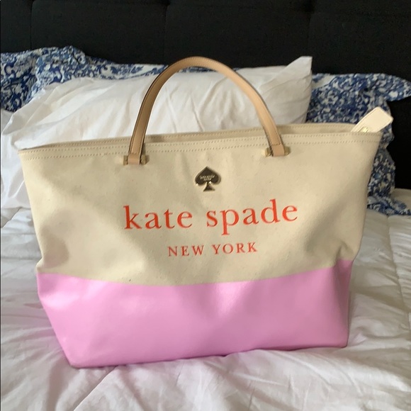 Kate spade tote - Picture 1 of 3